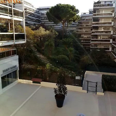 Tribuperez A Juan-antibes 아파트